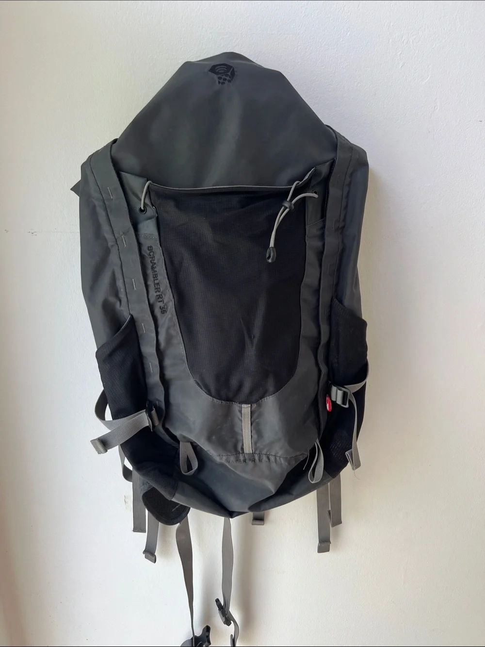 Mountain Hardwear Scrambler 35 DryPack Backpack Black